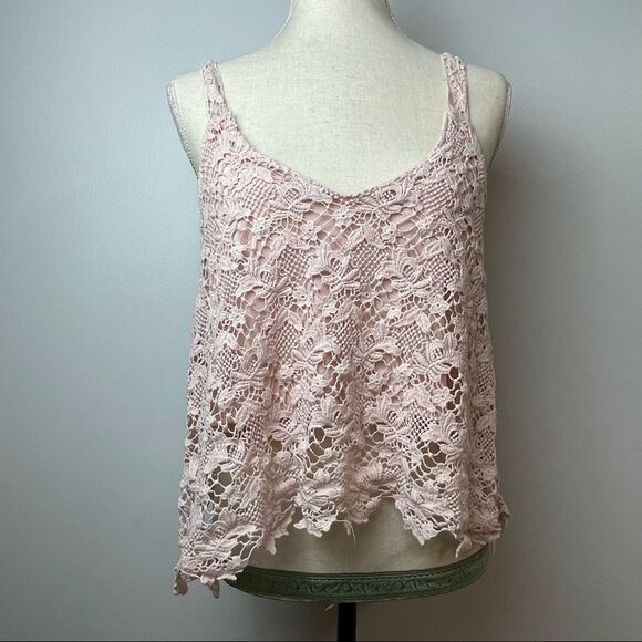 Forever 21 solid Pink Lace Tank Top Size M Feminine, Flowy floral asymmetrical ￼ - Picture 9 of 9